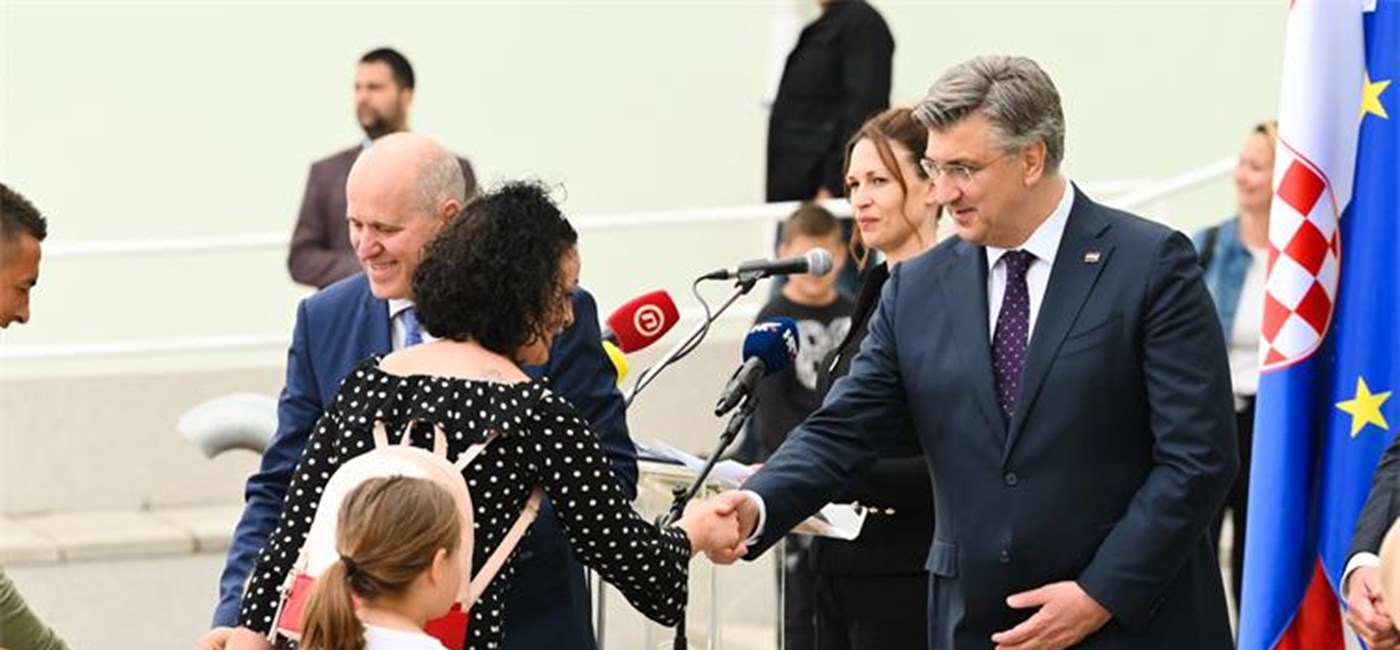 Država podupire mlade obitelji u procesu rješavanja svog stambenog pitanja
